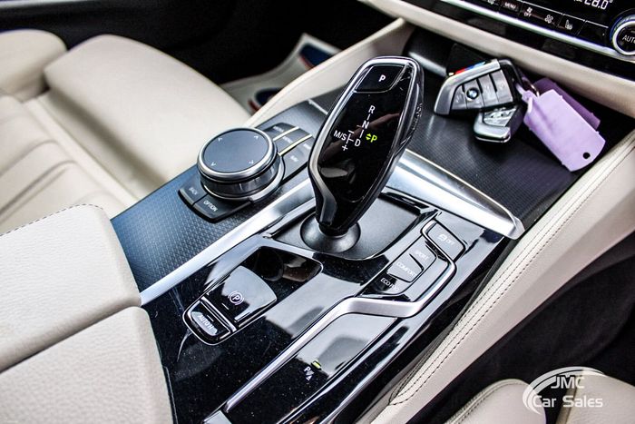BMW 5 Series 2021