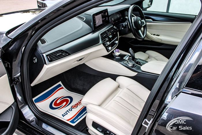 BMW 5 Series 2021