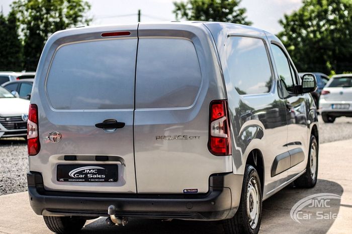 Toyota Proace 2025