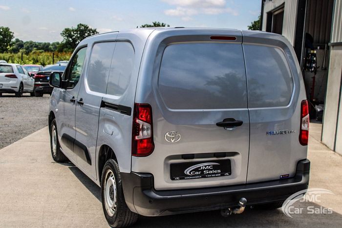 Toyota Proace 2025
