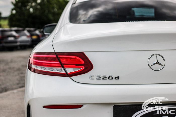 Mercedes-Benz C-Class 2017