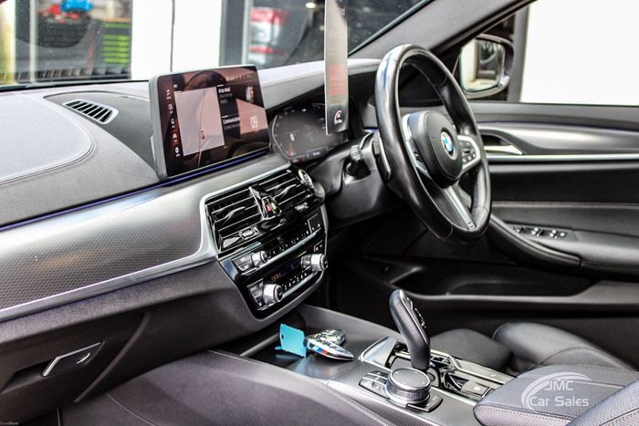 BMW 5 Series 2022