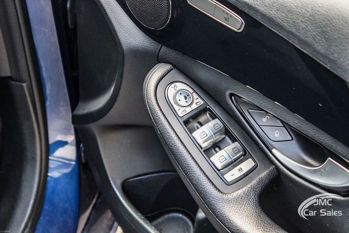 Mercedes-Benz C-Class 2019