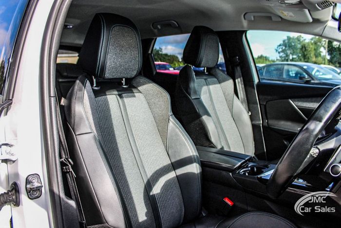 Peugeot 3008 2021