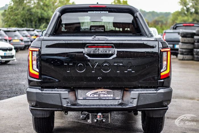 Toyota HiLux 2026