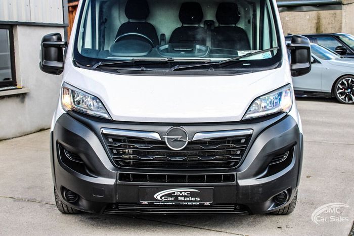 Opel Movano 2023