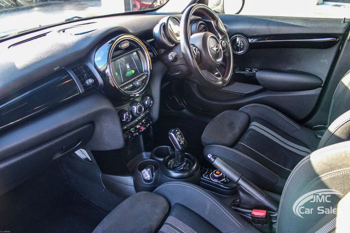 MINI Cooper 2018