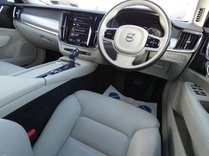 Volvo V90 2019
