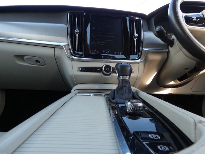 Volvo V90 2019