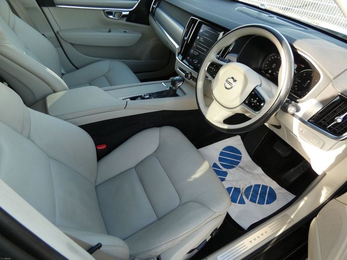 Volvo V90 2019