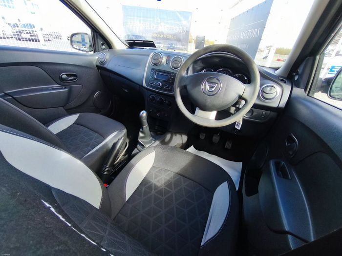 Dacia Sandero Stepway 2015