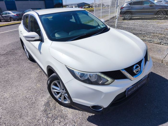 Nissan QASHQAI 2015