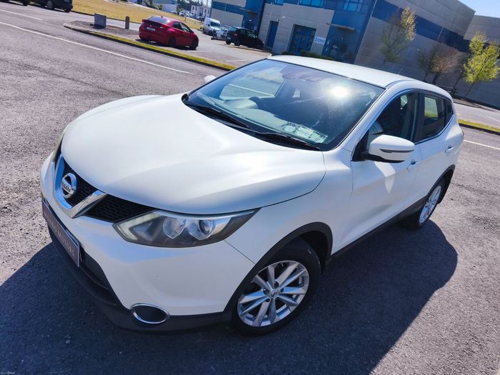Nissan QASHQAI 2015
