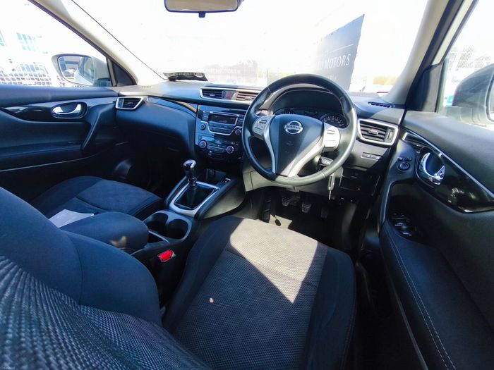 Nissan QASHQAI 2015