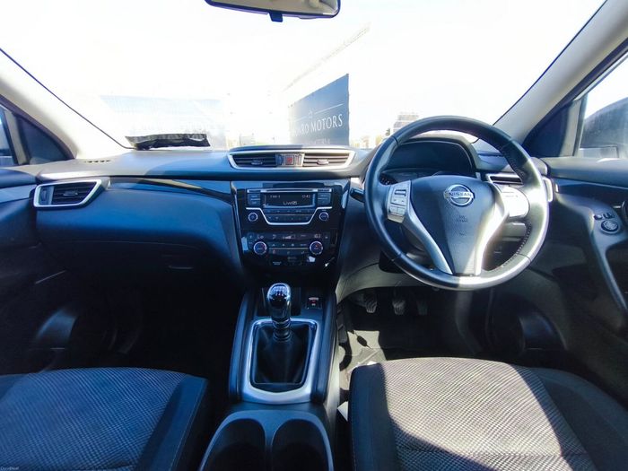 Nissan QASHQAI 2015