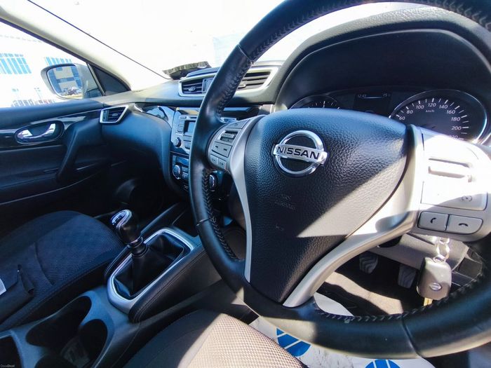 Nissan QASHQAI 2015