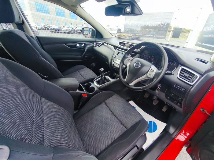 Nissan QASHQAI 2015