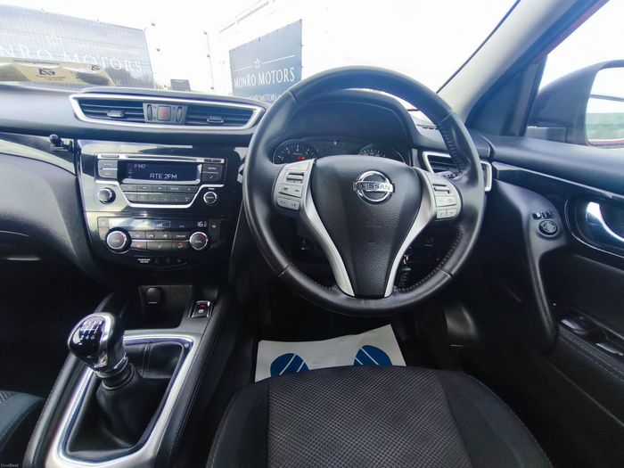 Nissan QASHQAI 2015