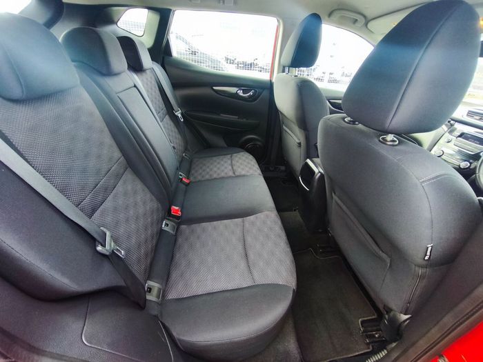 Nissan QASHQAI 2015