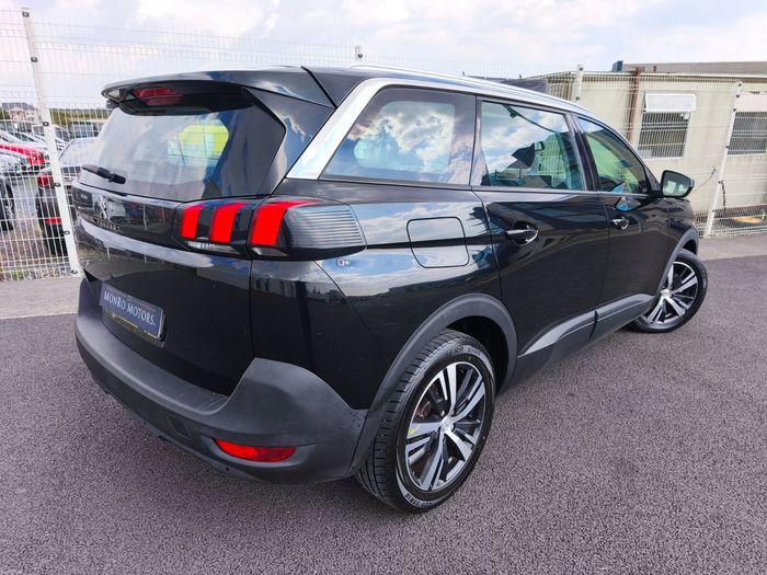 Peugeot 5008 2019