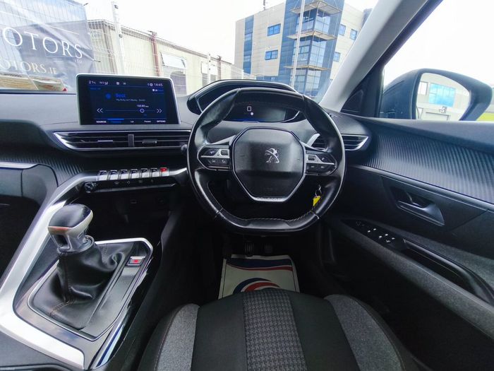 Peugeot 5008 2019