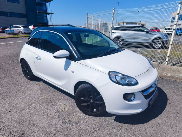 Opel Adam 2016