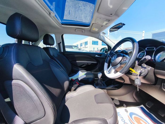 Opel Adam 2016