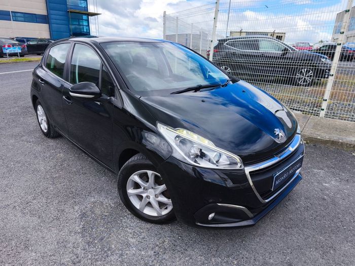 Peugeot 208 2016