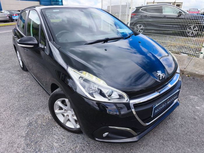 Peugeot 208 2016