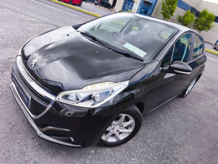 Peugeot 208 2016