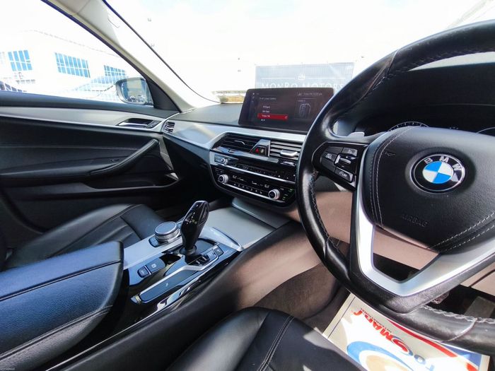 BMW 5 Series 2019