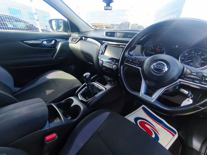 Nissan QASHQAI 2018
