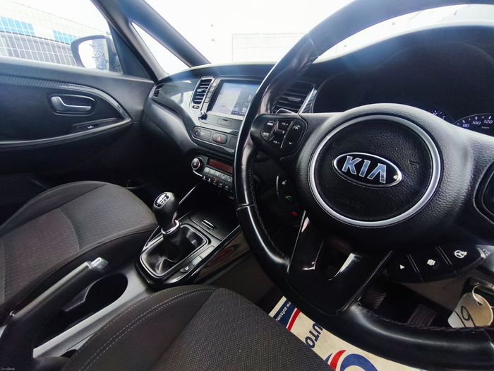 Kia Carens 2018