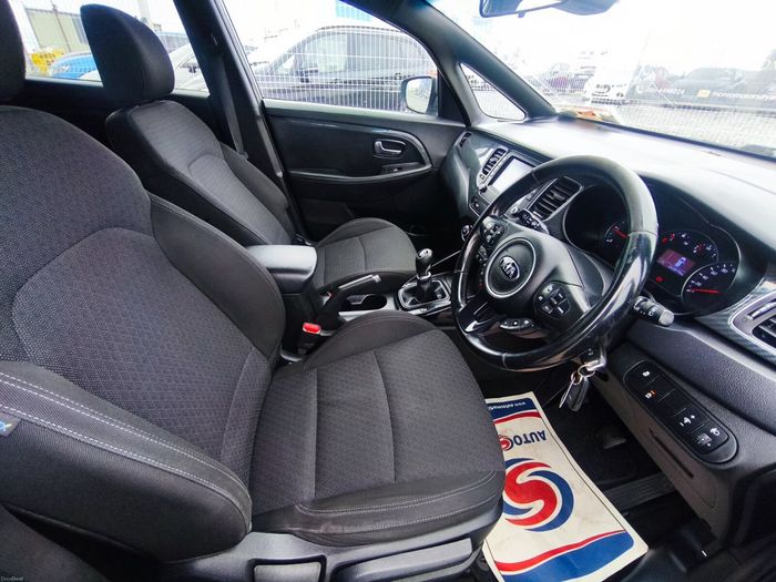 Kia Carens 2018