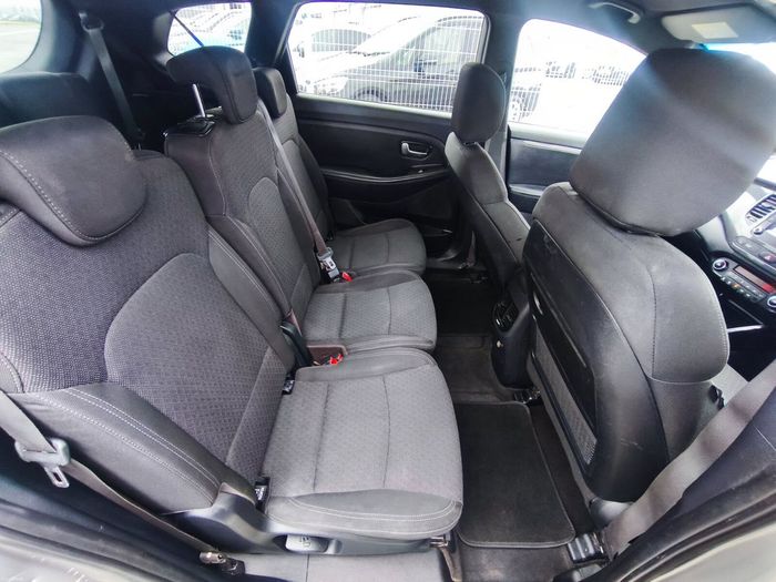 Kia Carens 2018
