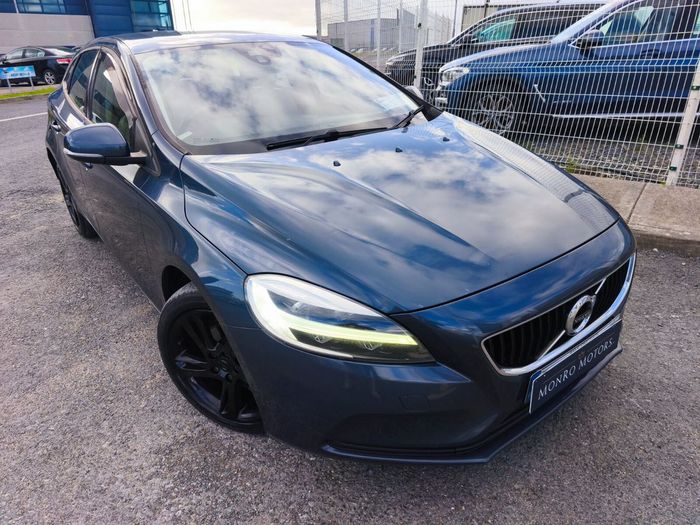 Volvo V40 2018