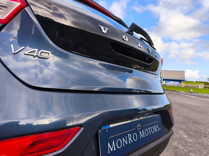 Volvo V40 2018