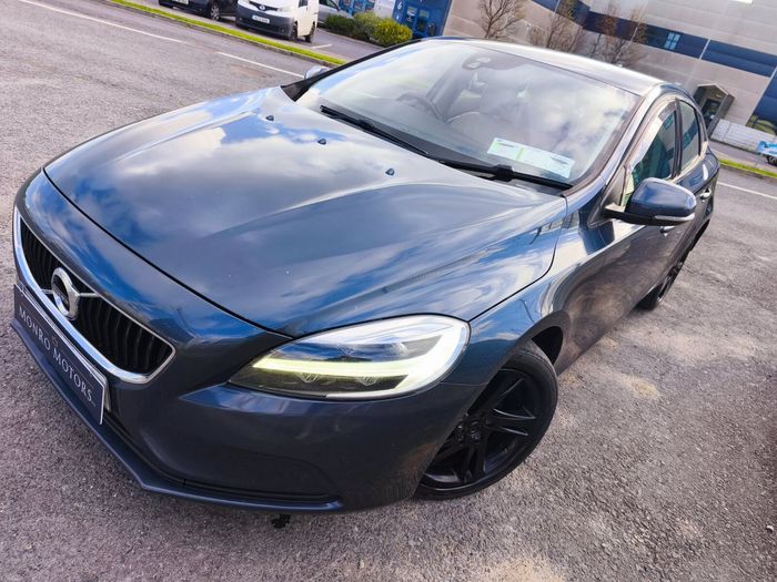 Volvo V40 2018