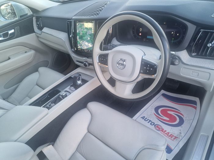 Volvo XC60 2023