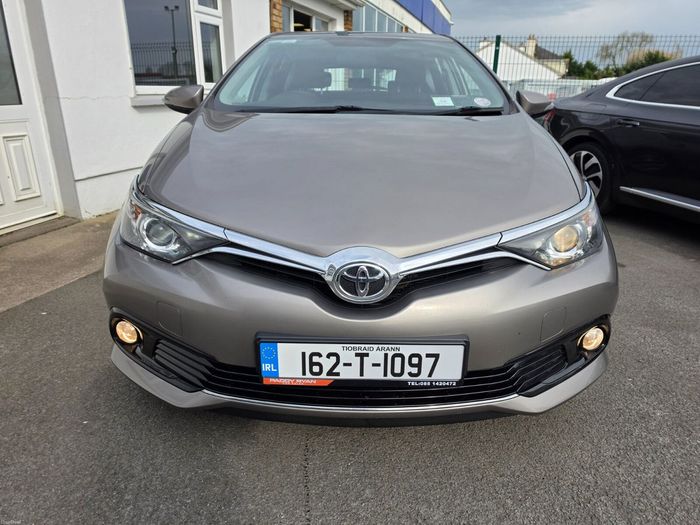 Toyota Auris 2016