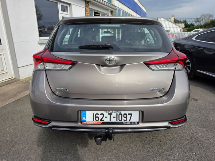 Toyota Auris 2016