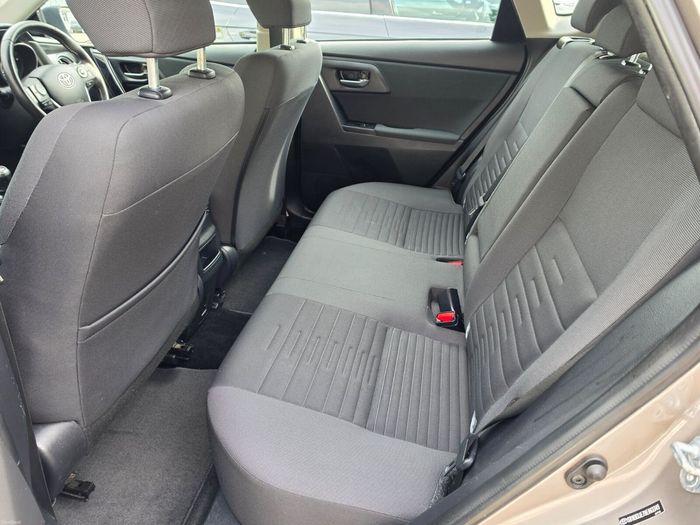Toyota Auris 2016
