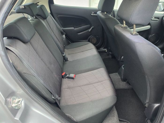 Mazda 2 2014