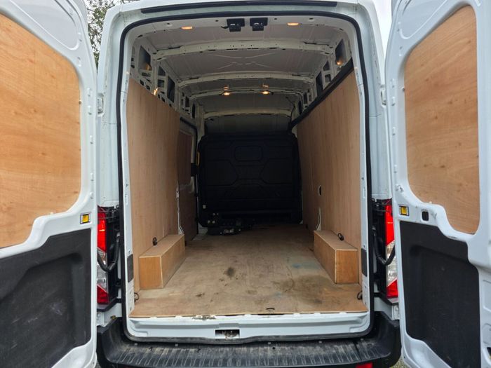 Ford Transit 2024