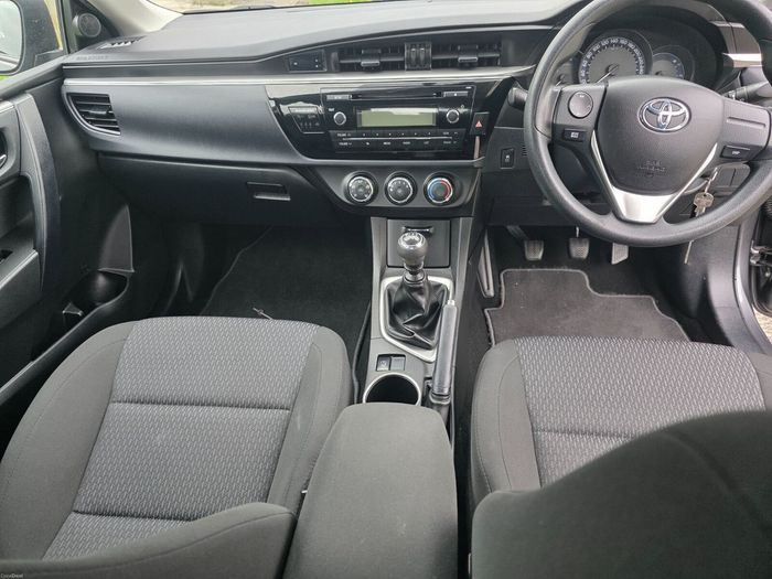 Toyota Corolla 2015