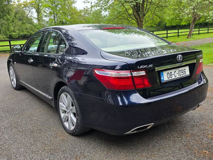Lexus LS 2008