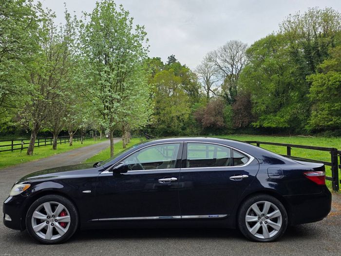 Lexus LS 2008