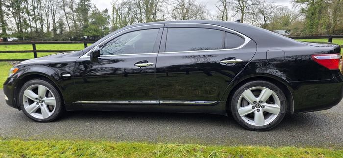 Lexus LS 2008