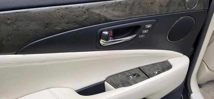 Lexus LS 2008