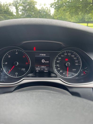 Audi A4 2014